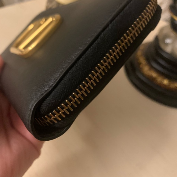 Valentino Garavani wallet - Picture 9 of 16